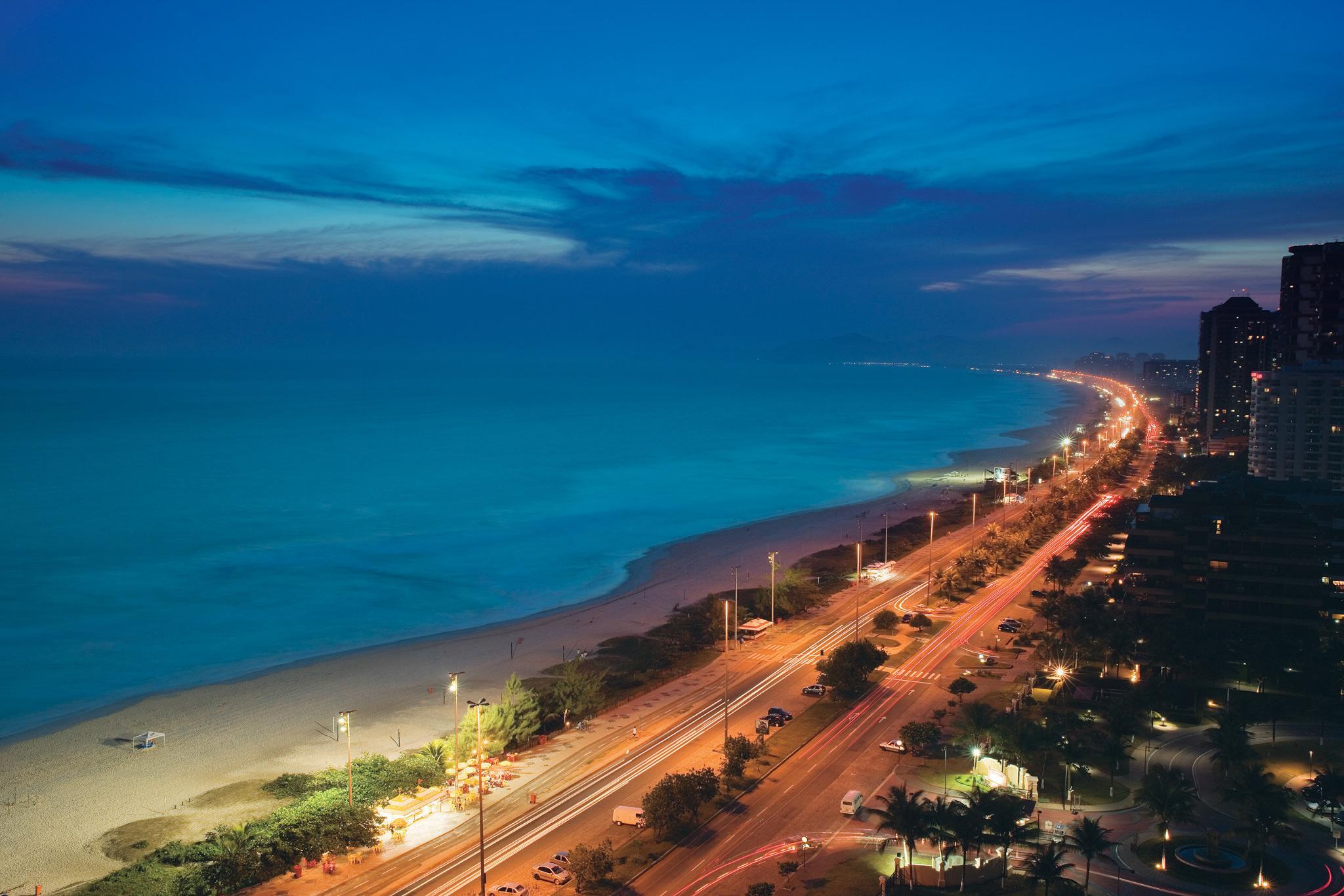 Windsor Marapendi Hotel Rio de Janeiro Ngoại thất bức ảnh Ocean Drive at night