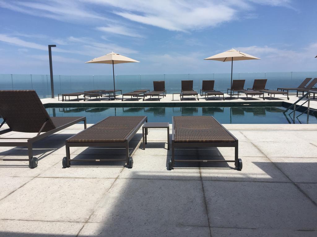 Windsor Marapendi Hotel Rio de Janeiro Ngoại thất bức ảnh Rooftop pool at the Ritz-Carlton, San Francisco